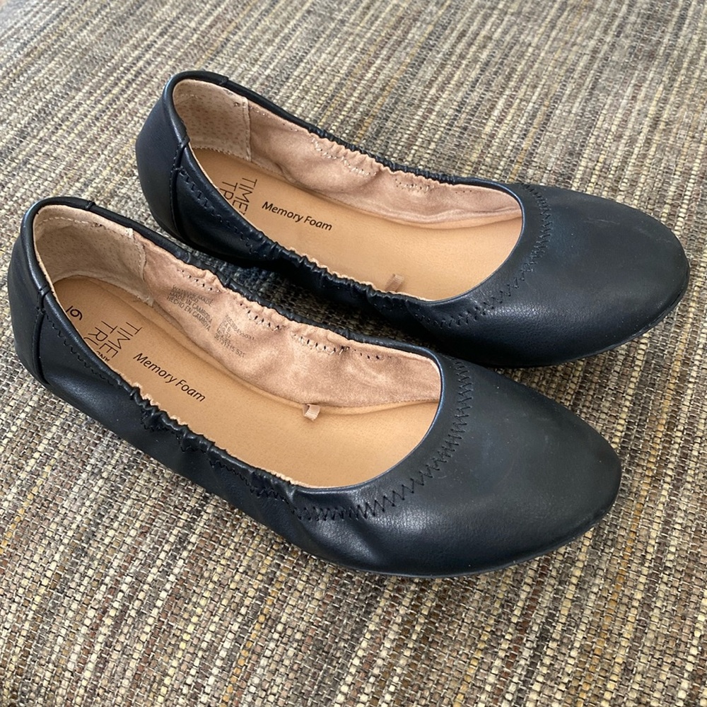 Time and Tru Black Flats